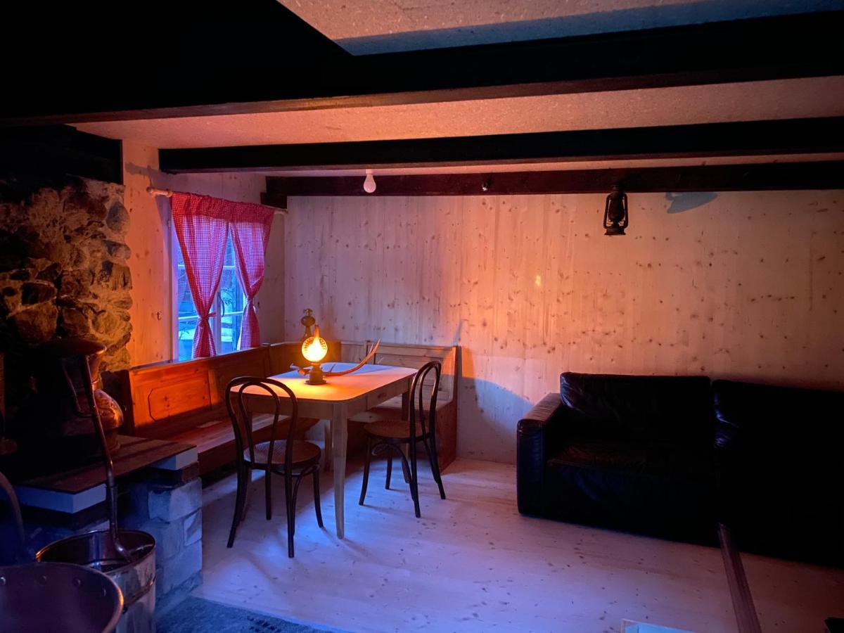 Schlafen Im Fass - Schlaffass - Abenteuer - Romantik - Haslifass Innertkirchen Extérieur photo