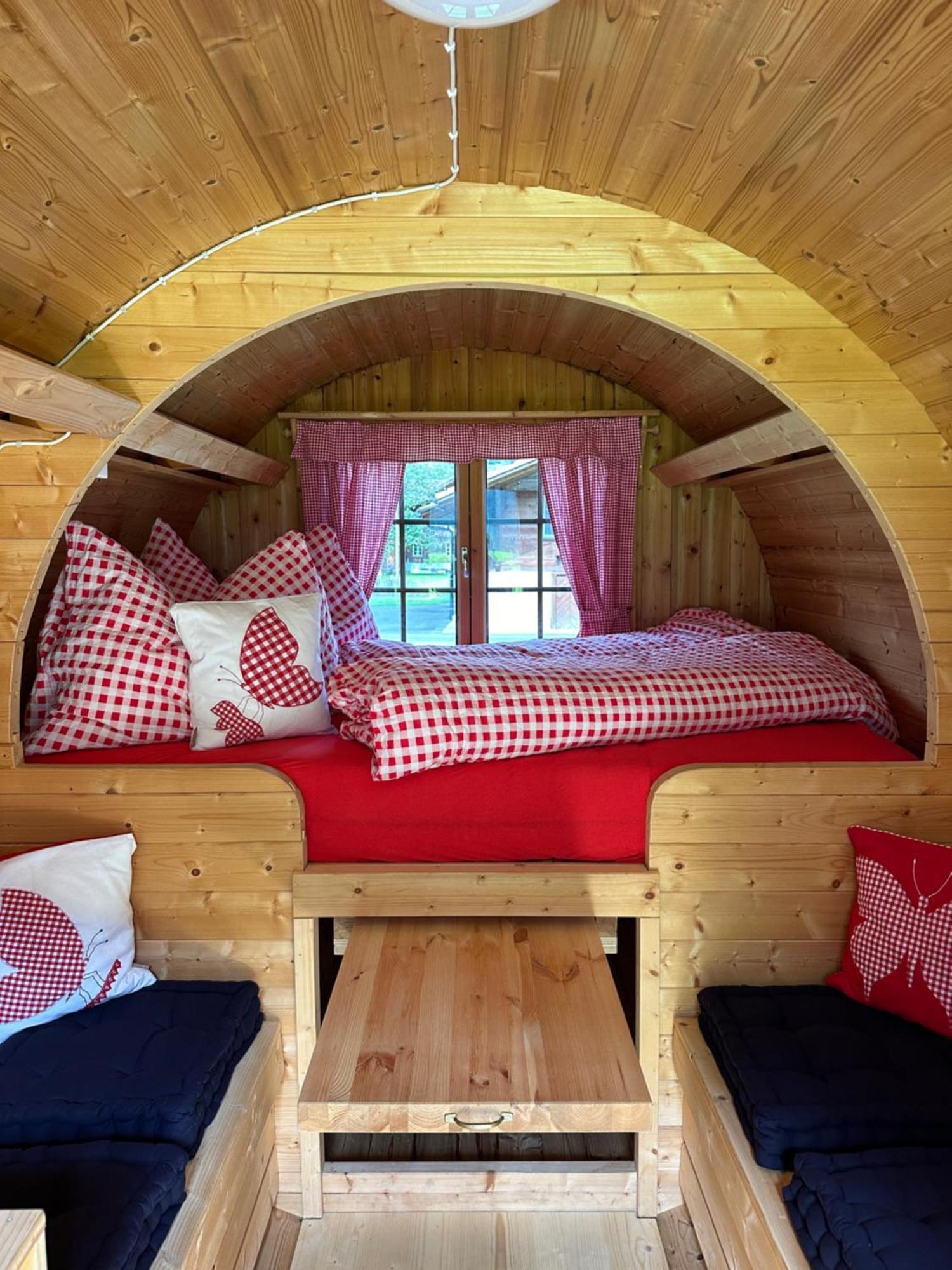 Schlafen Im Fass - Schlaffass - Abenteuer - Romantik - Haslifass Innertkirchen Extérieur photo