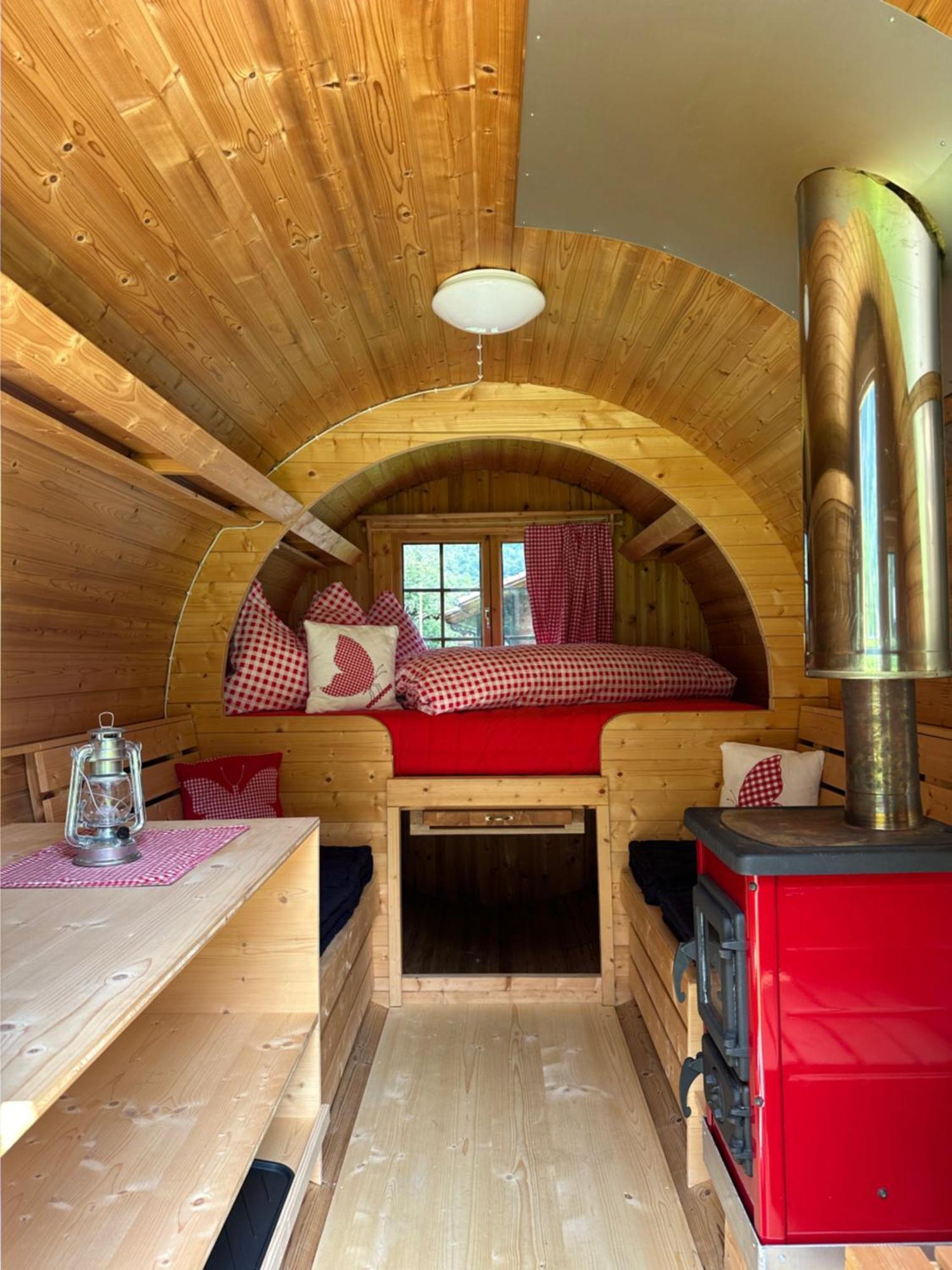 Schlafen Im Fass - Schlaffass - Abenteuer - Romantik - Haslifass Innertkirchen Extérieur photo